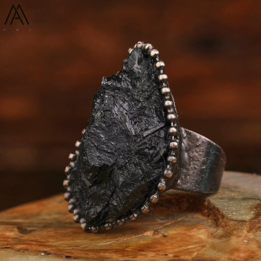 Raw Black Tourmaline Copper Ring – Vintage Wicca Protection Jewelry (Handmade)