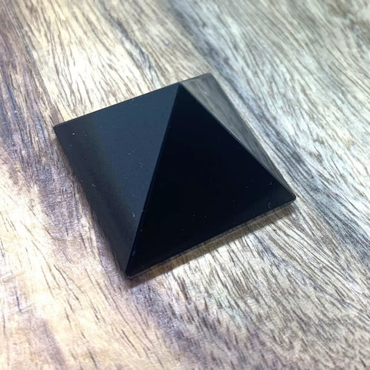Black Tourmaline Crystal Pyramid – EMF Protection & Energy Healing Mineral Point