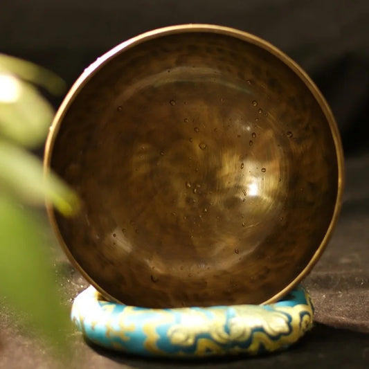 Nepalese Buddha Singing Bowl — Large Handmade Sound Healing Instrument for Deep Meditation, Chakra Balancing & Energy Work