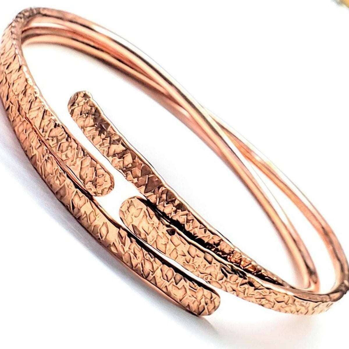 Adjustable Hammered Copper Overlap Bangle – Unisex Artisan Elegance