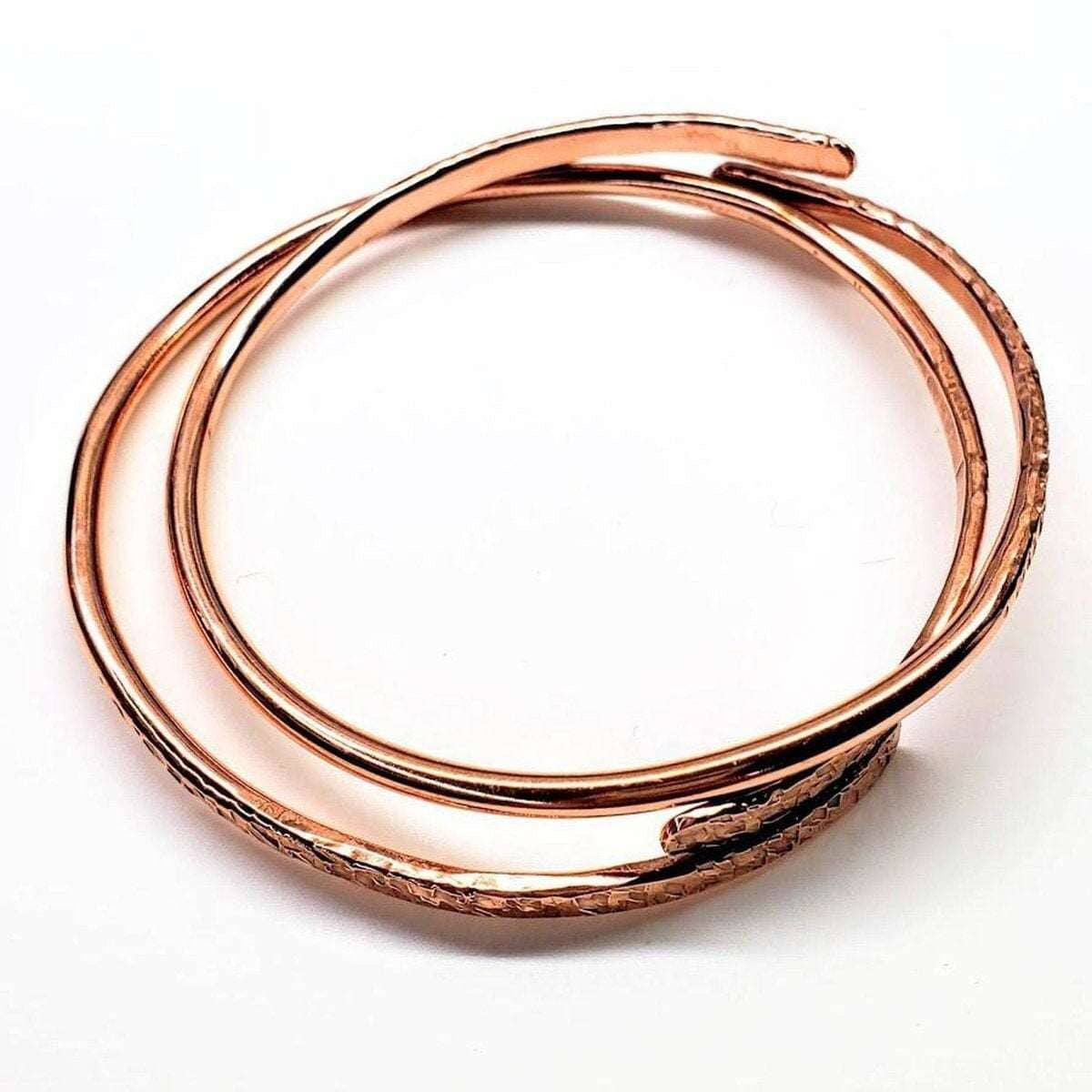 Adjustable Hammered Copper Overlap Bangle – Unisex Artisan Elegance