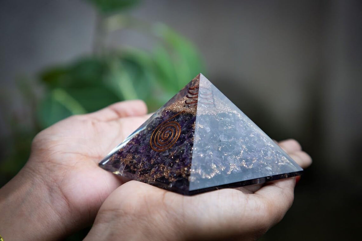 Amethyst Orgonite Pyramid — Violet Stillness | 75 mm Base