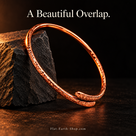 Pure Copper Hammered Bangle — Adjustable Overlap Design — hero view with a dark backdrop.